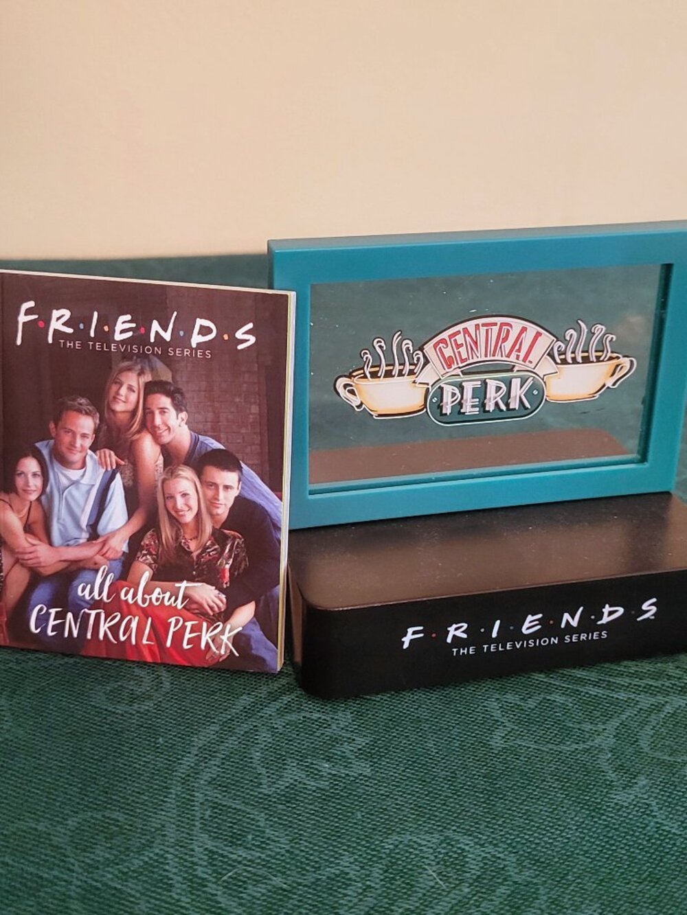 Friends Bundle! POPMART - Picture 5 of 5